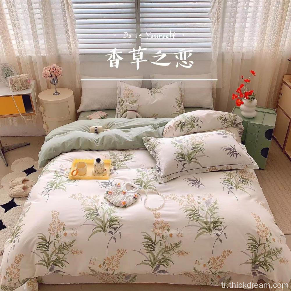 Küçük taze pamuklu baskılı dört parçalı set