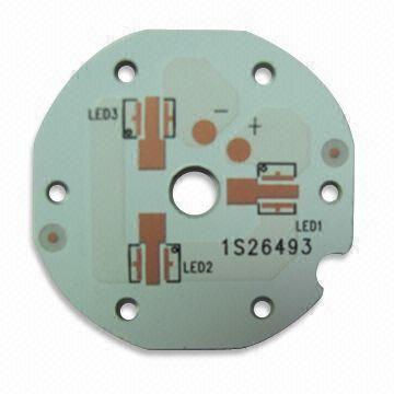 Aluminum Base PCB with 0.1mm Minimum Track and 1.6mm Board Thickness