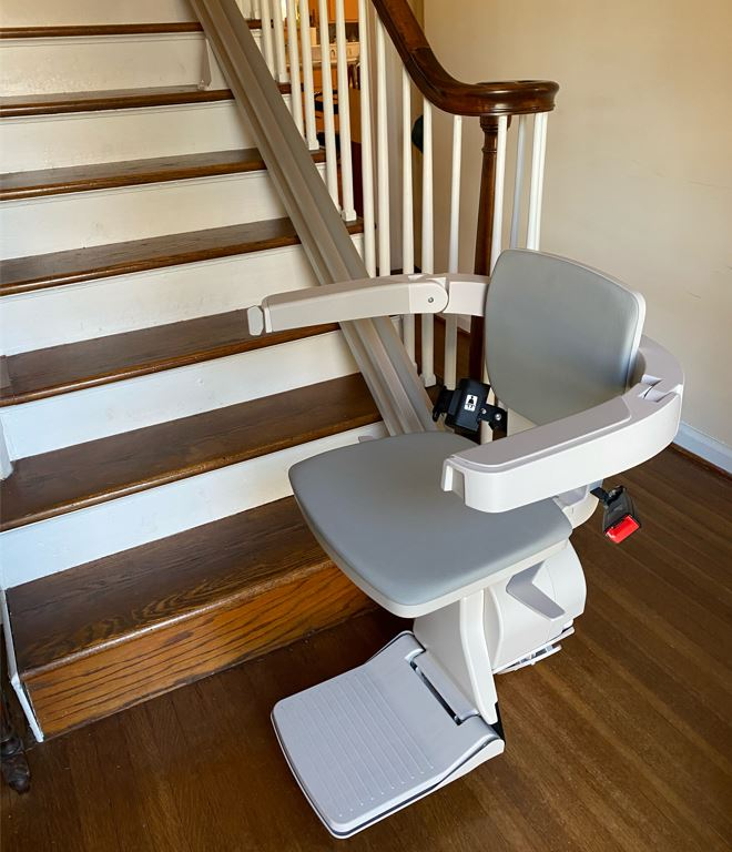 Ascenseur de chaise d'escalier à la maison