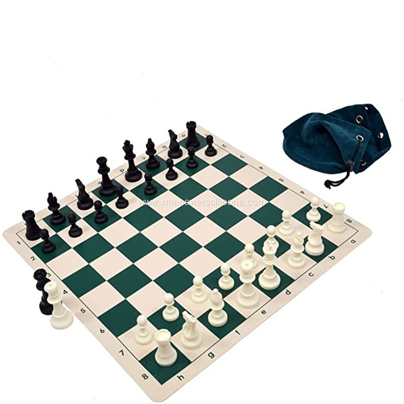 Silicone Chess Set with Chess Board Chess Mat