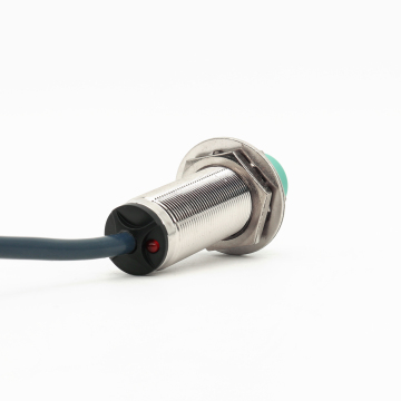 Vendita calda IP67 Sensore di prossimità 18mm NPN n. 10-30 VDC Interruttore induttivo