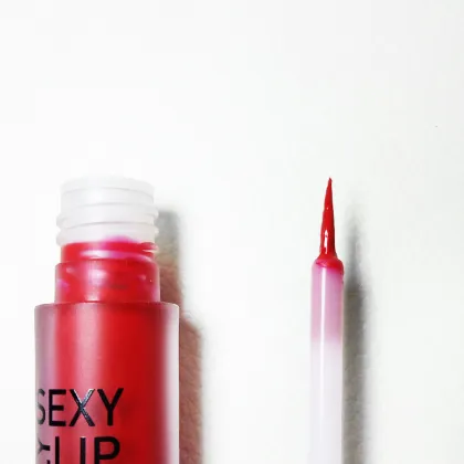 Sexy Matte Lip Liner