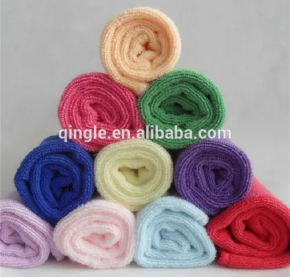 Bright colored fabric microfiber clean wiper
