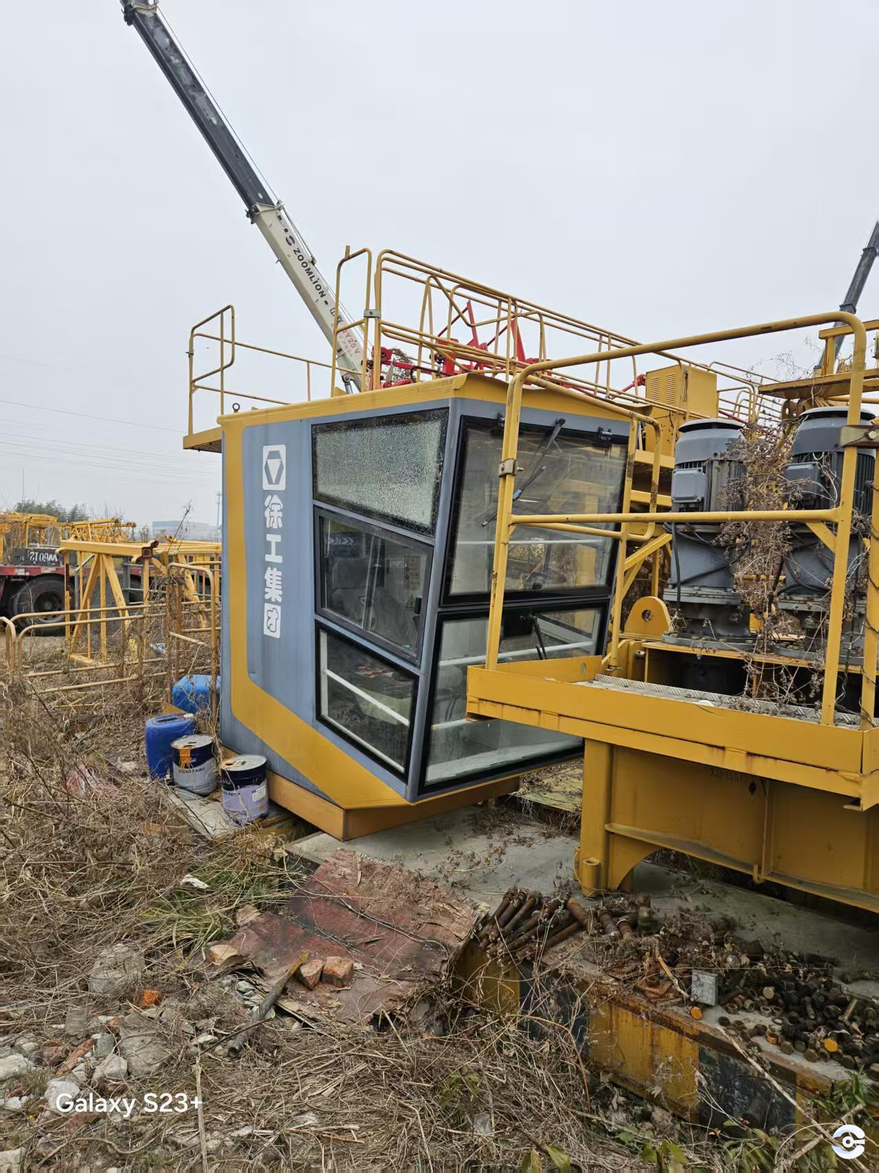Pre-owned tower crane ready for shipment Pre-owned tower crane ready for shipment