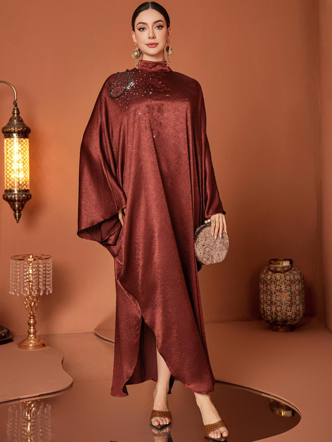 Beaded High Neck Batwing Sleeve Abaya Detail