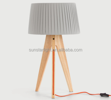 Natural Wooden Rotatable Tripod Table Lamp with Round Fabric Lampshade