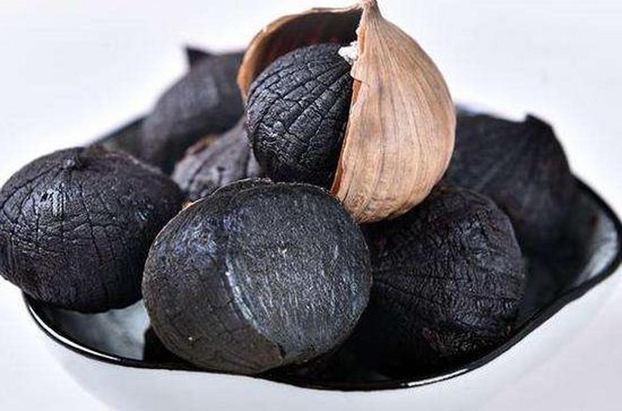 میان وعده سیر سیاه تازه تخمیر شده برای استفاده روزانه