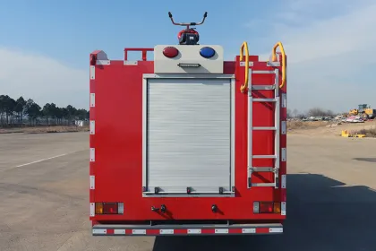 Isuzu 4CBM Foam Fire Truck