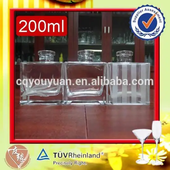 Top grade crystal flint soda lime glass cork square aroma diffuser bottle 20 cl