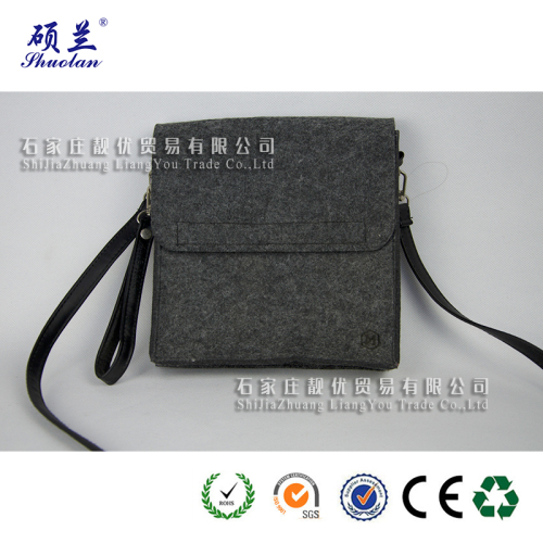 Customized color and design felt shoulder bag