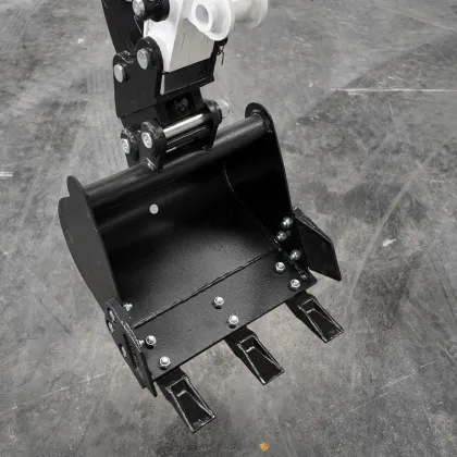1.8Ton White Mini Excavator Open Pit Digger