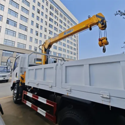 SINOTRUK XCMG Telescopic Boom Truck Mounted Crane