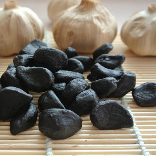 Health Food Aglio nero Aglio nero sbucciato