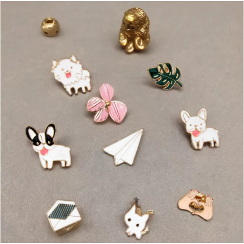 Custom Cute Pineapple Soft Enamel Pin Badge Die-Cutting Printing Coin and Tag Tin Plate Lapel Pin for Clothes Decoration Gift