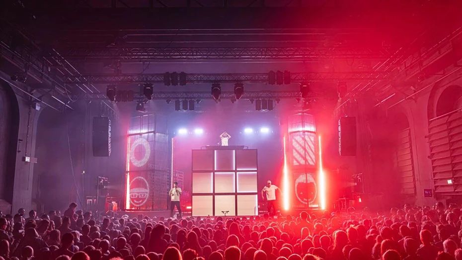 Creative Cube LED Display  (2)