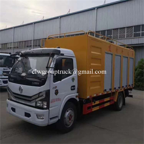 Dongfeng 2-4cbm 4X2 camion d&#39;aspiration des eaux usées sous vide