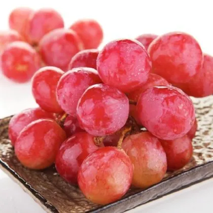 new fresh red grapes