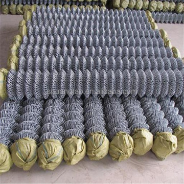 Decorative Barbed Wire Fence, Chain Link Fence with Landscaping: Easy Installation and Stylish Solutions