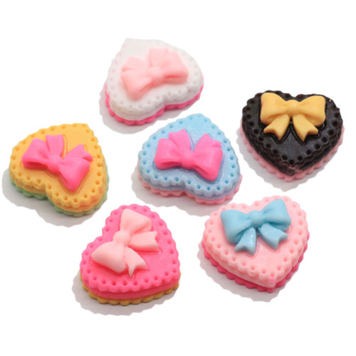 Multi Farben Harz Herz Kuchen Handwerk Simulation Keks Essen Diy Ornament Dekoration Kawaii Bowknot Kinder Puppenhaus Spielzeug