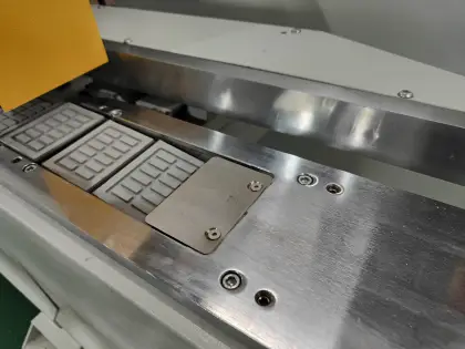 Door core board edge sanding machine