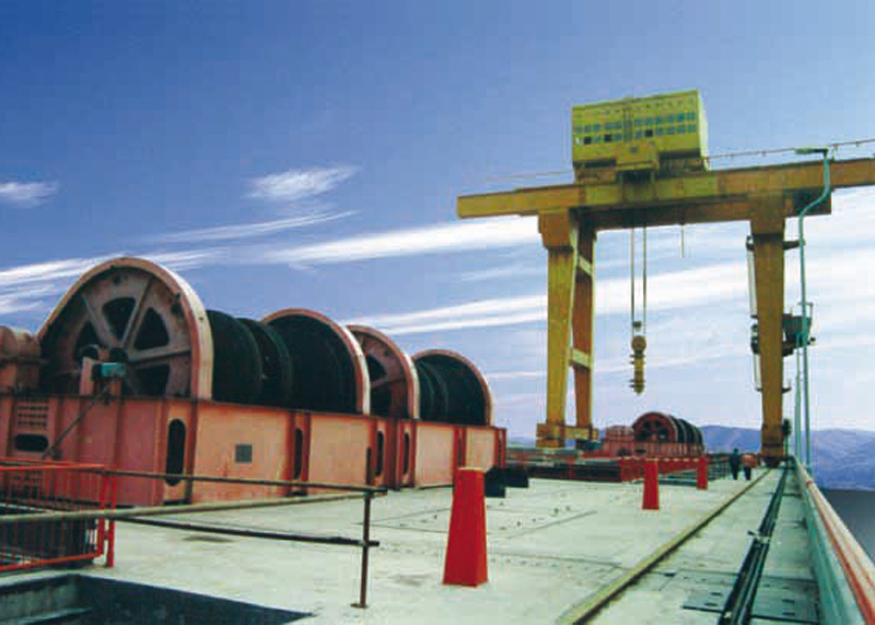 electric hoist