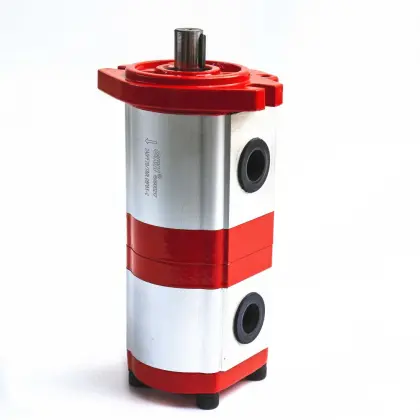 Forage harvester external gear pump