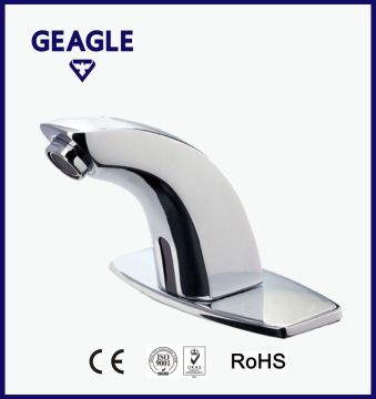 Best Selling Brass Bathroom Sink Faucet with Automatic Sensor