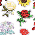 Applique Patch Rose Flower Bordir Besi Pada Bunga