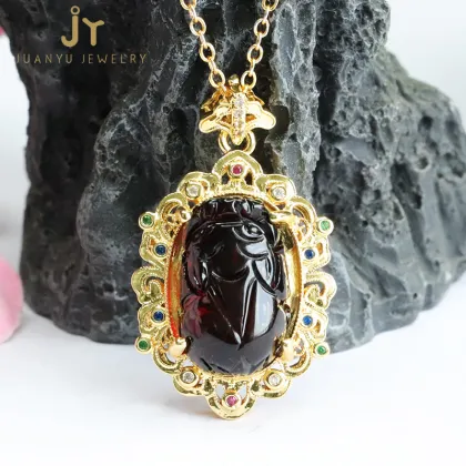 Chinese Luxury Amber Pendants: Zircon, Pixiu Design, and High-Quality Gemstones