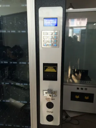 beverage vending machine/can vending machine