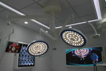 CreLed 5500/5500 Shadowless Surgical Operation Room Lamp