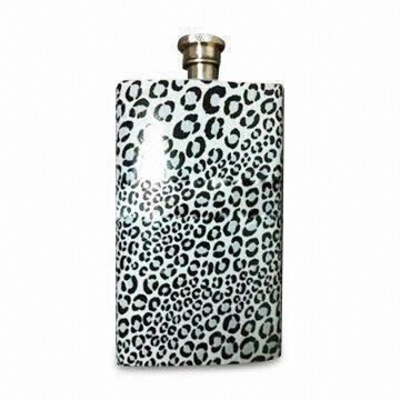 Hip Flask, Made of Stainless Steel and Leather Materials, Non-lead Welding/Measuring 23 x 96 x 138mm