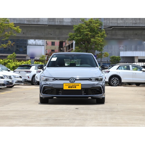 Volkswagen Golf 8: 2024/2025 Hatchback cu performanțe excelente