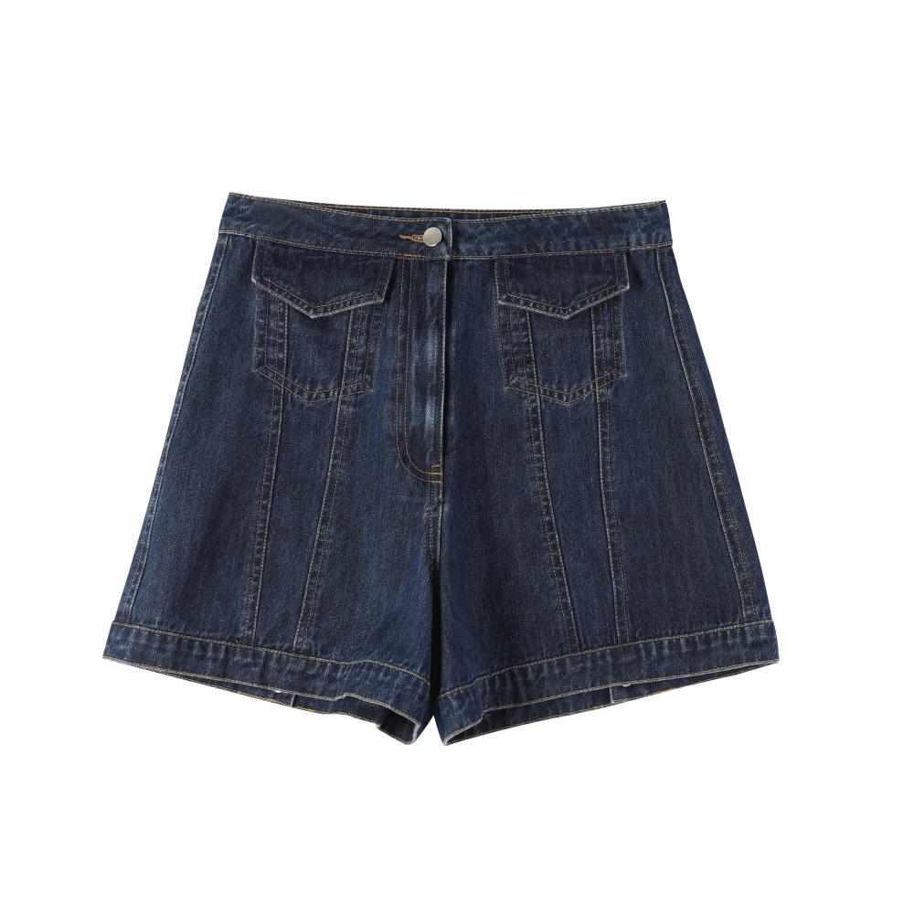 Dames met jas met zak met denim-cutoffs