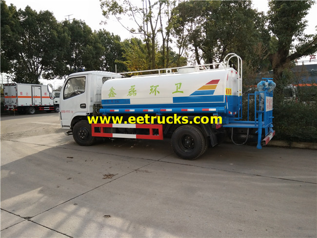 Water Sprinkler Tanker Trucks