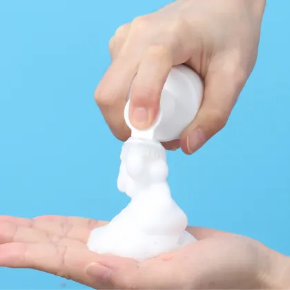 Cleansing mousse for face use