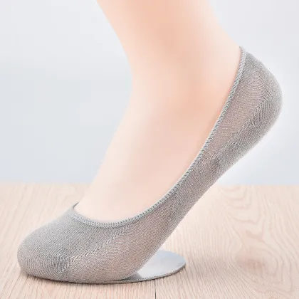 Bamboo Fiber Silicone Anti-Slip Invisible Boat Socks for Ladies
