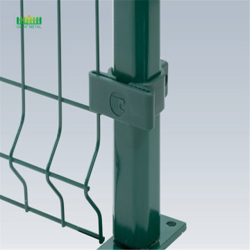 welded triangle bend fencing