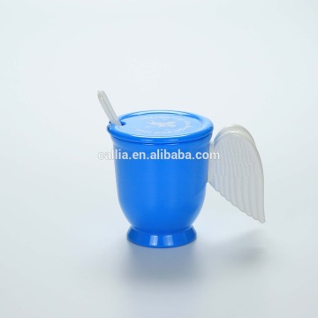 Reusable Cartoon Plastic Cups Blue Plastic Cup with handle lid and spoon