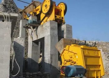 Complete mobile stone crushing units