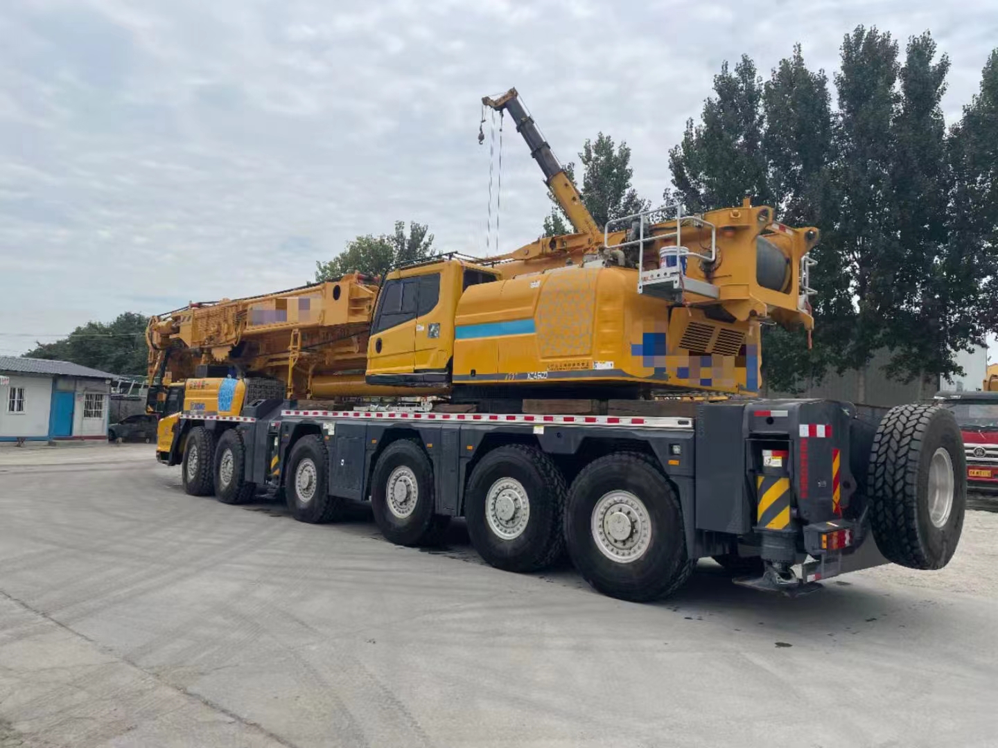 XCMG XCA300-1 All-Terrain Crane