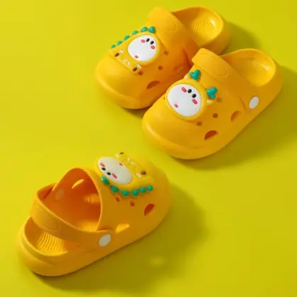 Factory Direct Unisex Hollow Breathable Garden Shoes, Mules, Clogs & Sandals at Affordable Prices