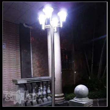 High end solar garden lamp with chic design & thoughtful details