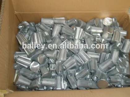 Zinc alloy star insert