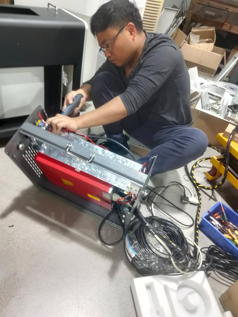 Chuke Intelligent Ships High-Power Handheld Fiber Laser Marking Machines to Turkish Trader!