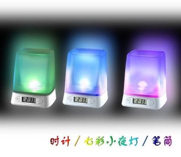 Custom 2 Aaa Battery Electric Digital Table Clocks, Clock Display Brush Pot Promotion Gift