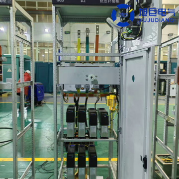 Современный трансформатор европейского типа с конденсаторным шкафом