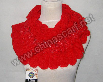 Color rojo del cuello más cálidas con puntilla