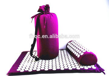 Accupressure mat and pillow