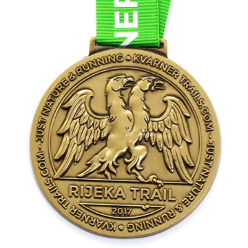 Spartanische Wochenendmedaille Trifecta Finisher